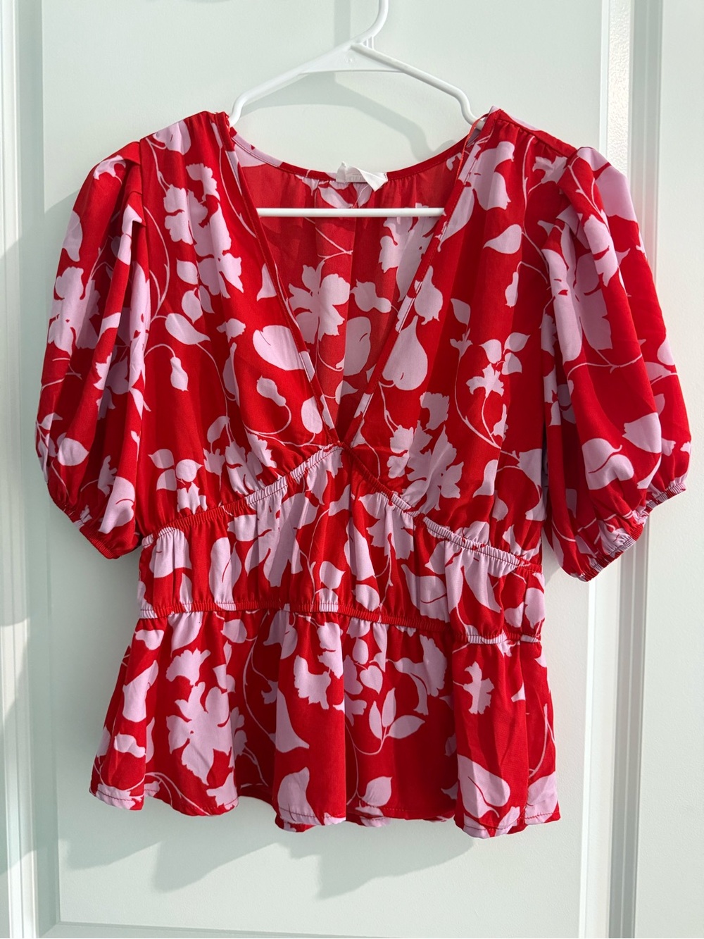 Sienna Sky Red & Pink Floral Puff Sleeve Peplum Top - Size M